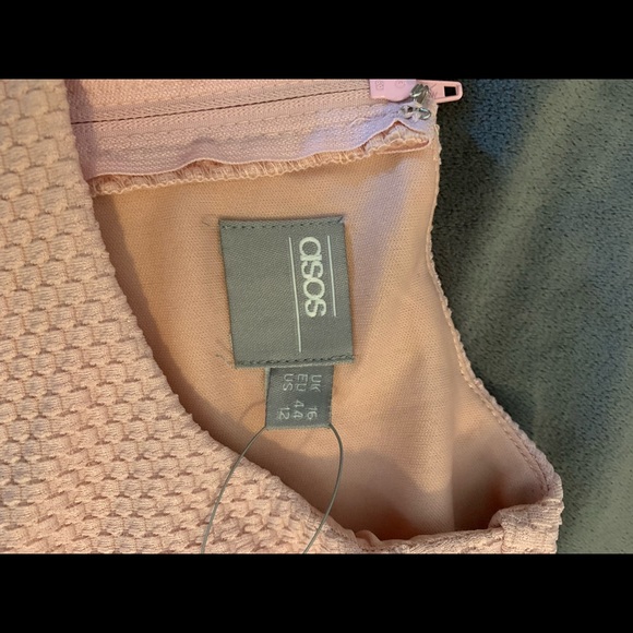 Blush Pink Wiggle Dress - Picture 4 of 7